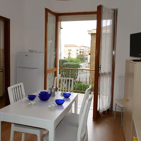Magnolia By Interhome Daire Diano Marina